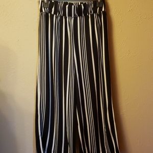 French Laundry wide legged black and stripe